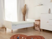 Childhome commode Bold Blue 4 lades voor stijlvolle en veilige babykamer