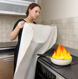 Reer blusdeken vlam in de pan