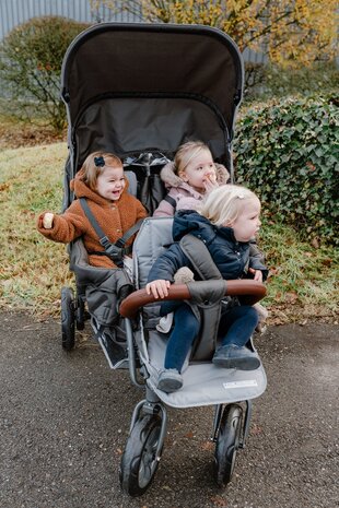 Wandelwagen new Triplet voor 3 kinderen + regenhoes + zonnekap